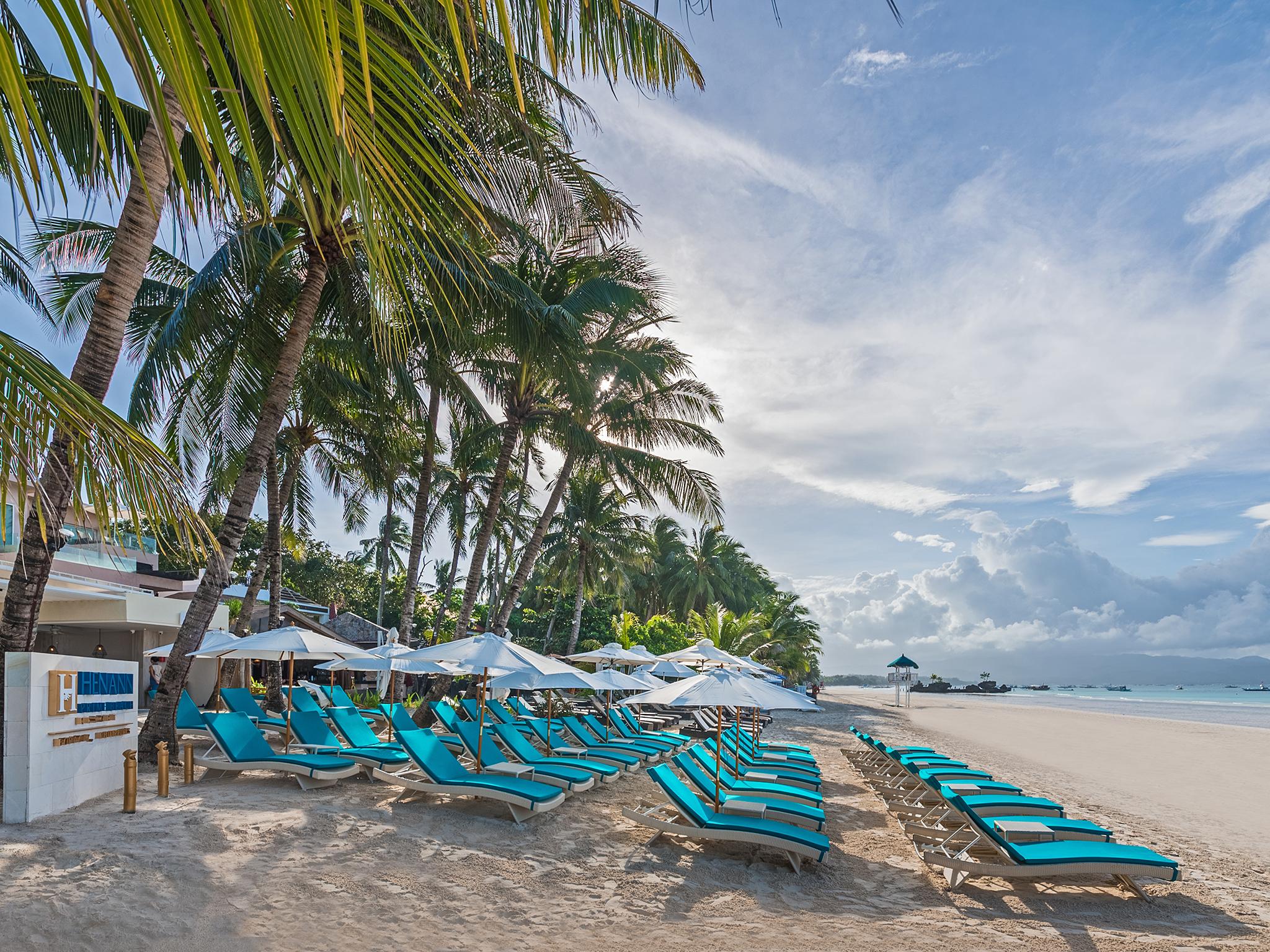 Henann Prime Beach Resort Balabag  Extérieur photo Beach at the Shangri-La Resort