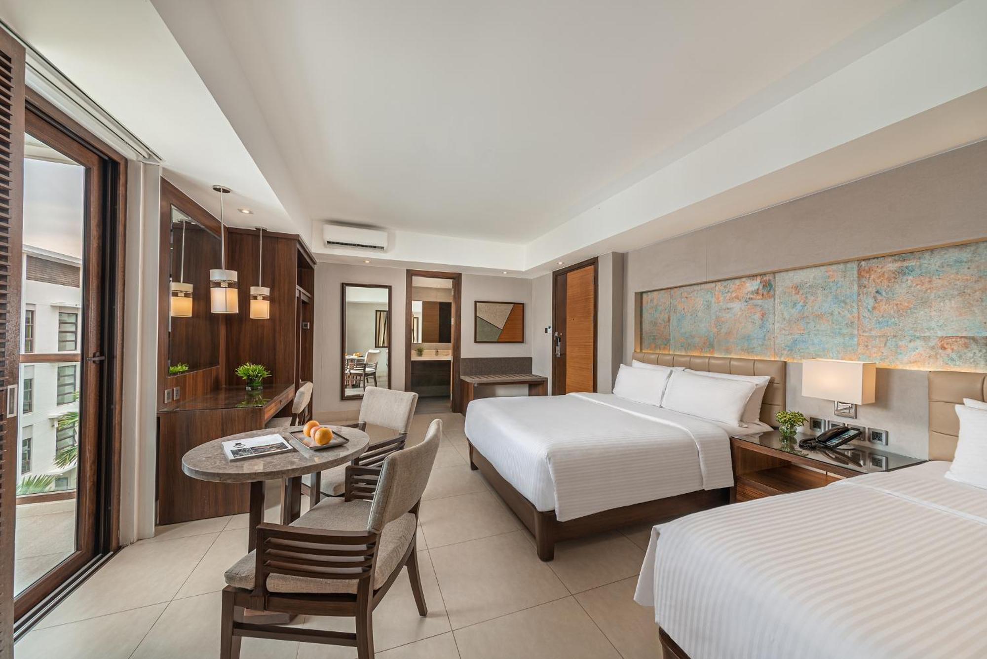 Henann Prime Beach Resort Balabag  Extérieur photo Deluxe Family Room