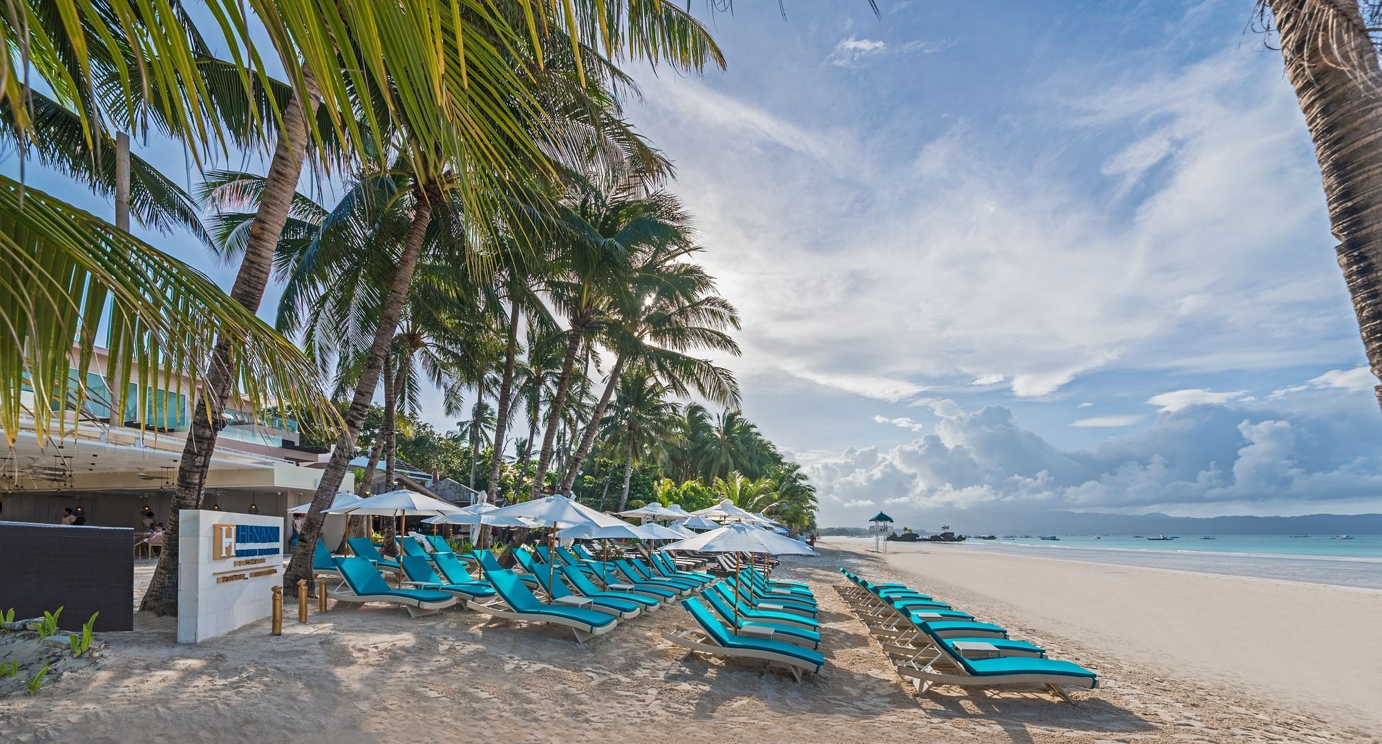 Henann Prime Beach Resort Balabag  Extérieur photo Beach at the resort